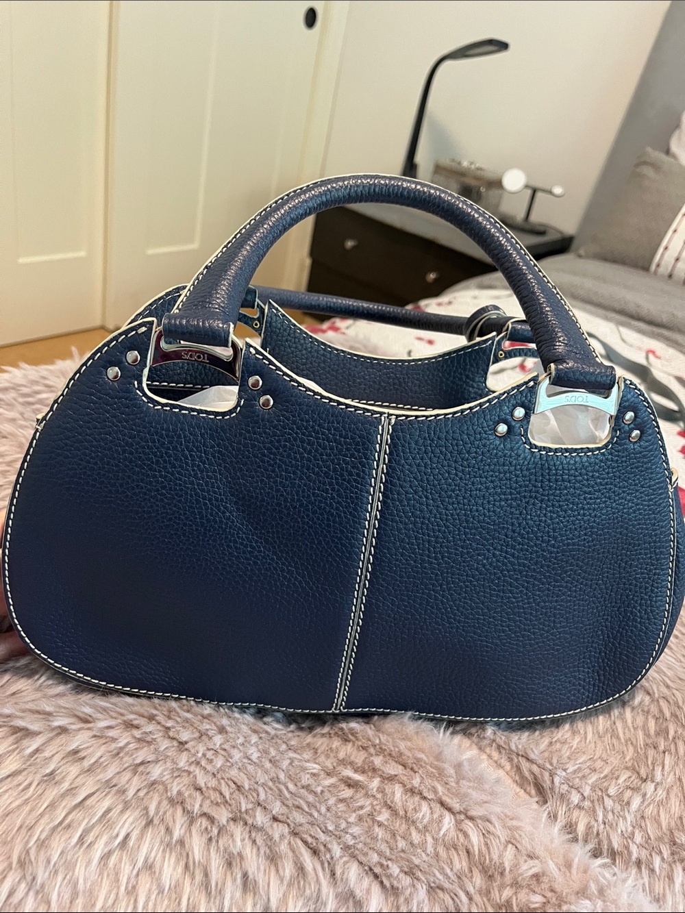 Tod's Navy Leather Top-Handle Satchel with White Stitching ~ Rare - Picture 3 of 5